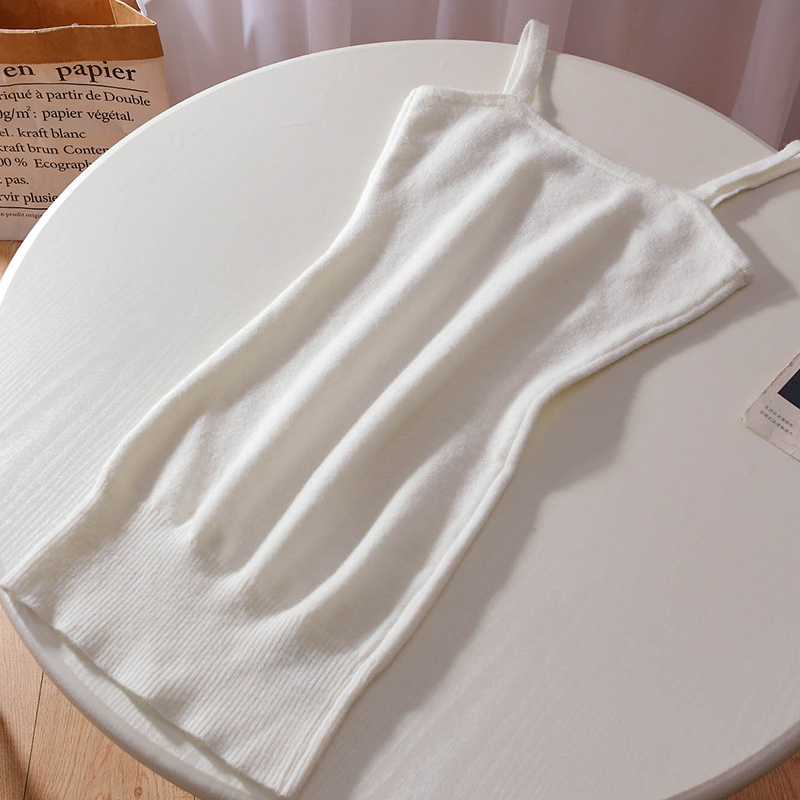 Women's White Slim Knit Bag Hip Dress