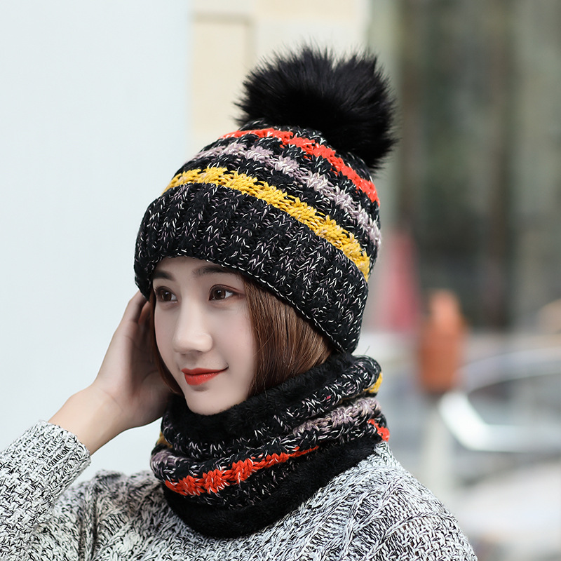 Title 5, Color block bib knitted hat