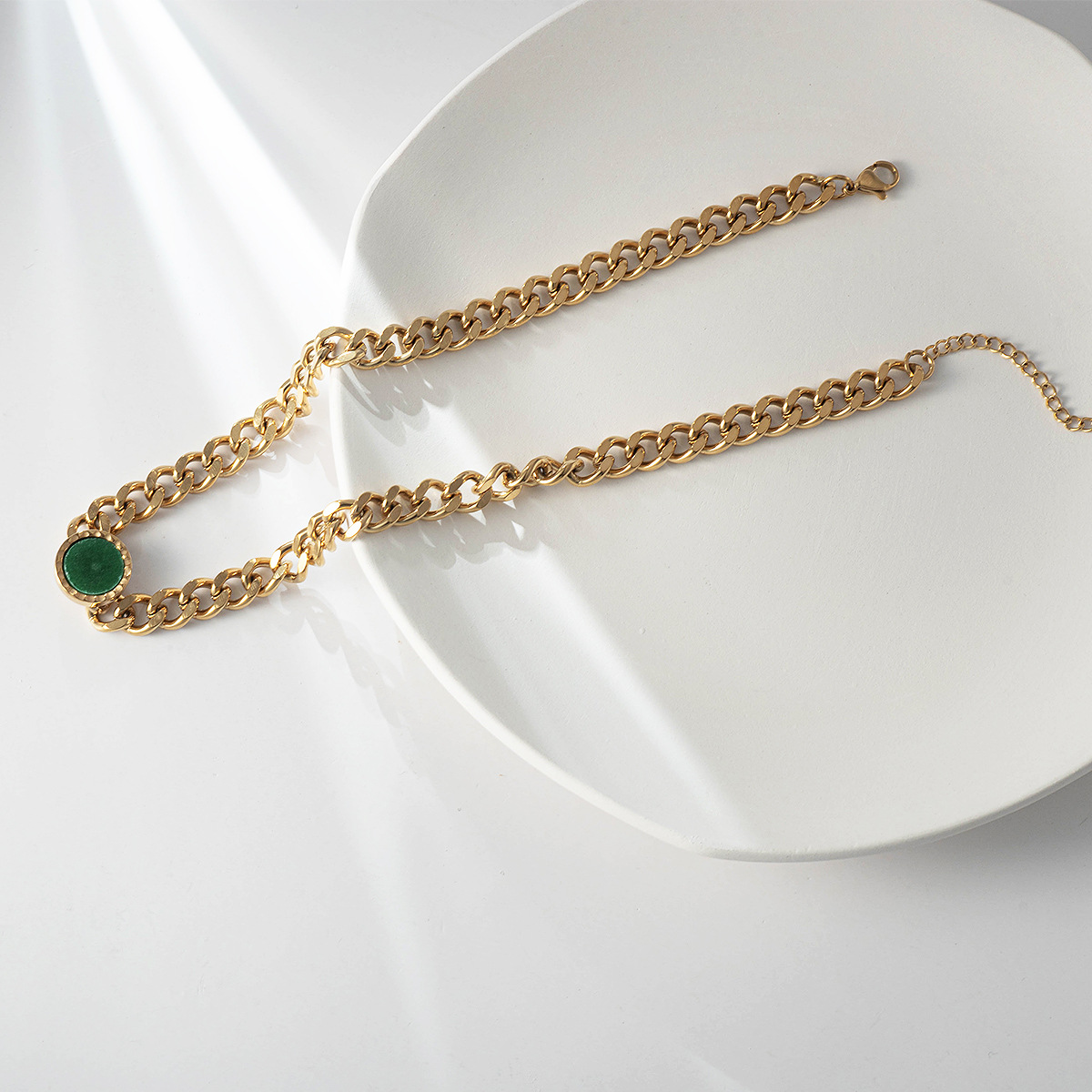 Stainless Steel Clavicle Chain Fashion Flat KC Gold Titanium Steel Necklace