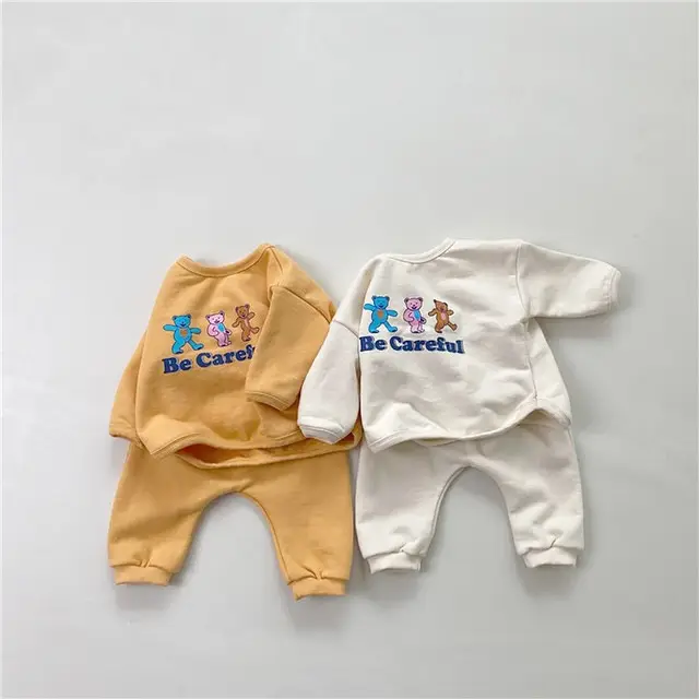 Infant Boys And Girls Baby Cartoon Bear Print Casual Sweater Suit