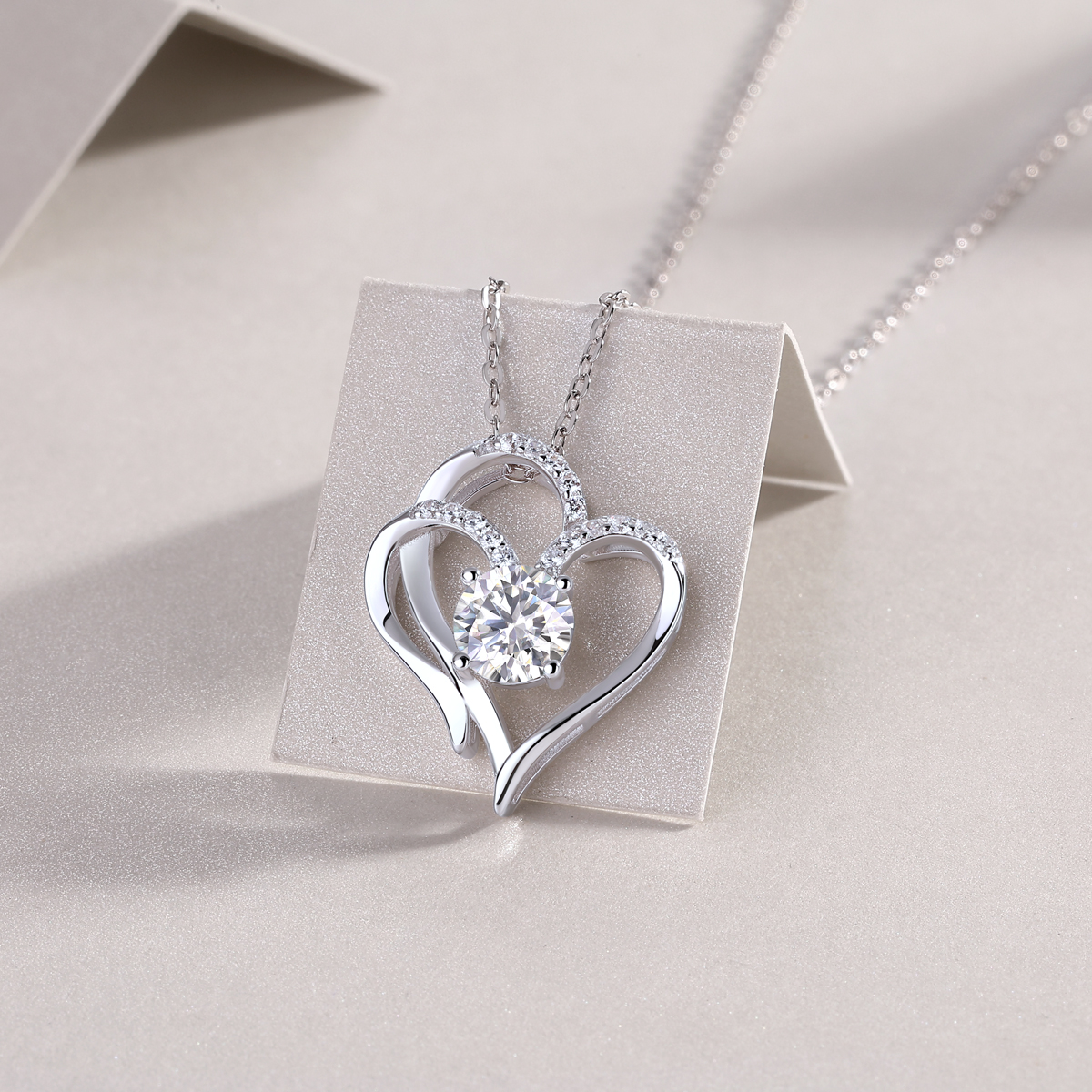 1ct Moissanite Heart-to-Heart Pendant Necklace S925 Silver – Luxury Design – 16″