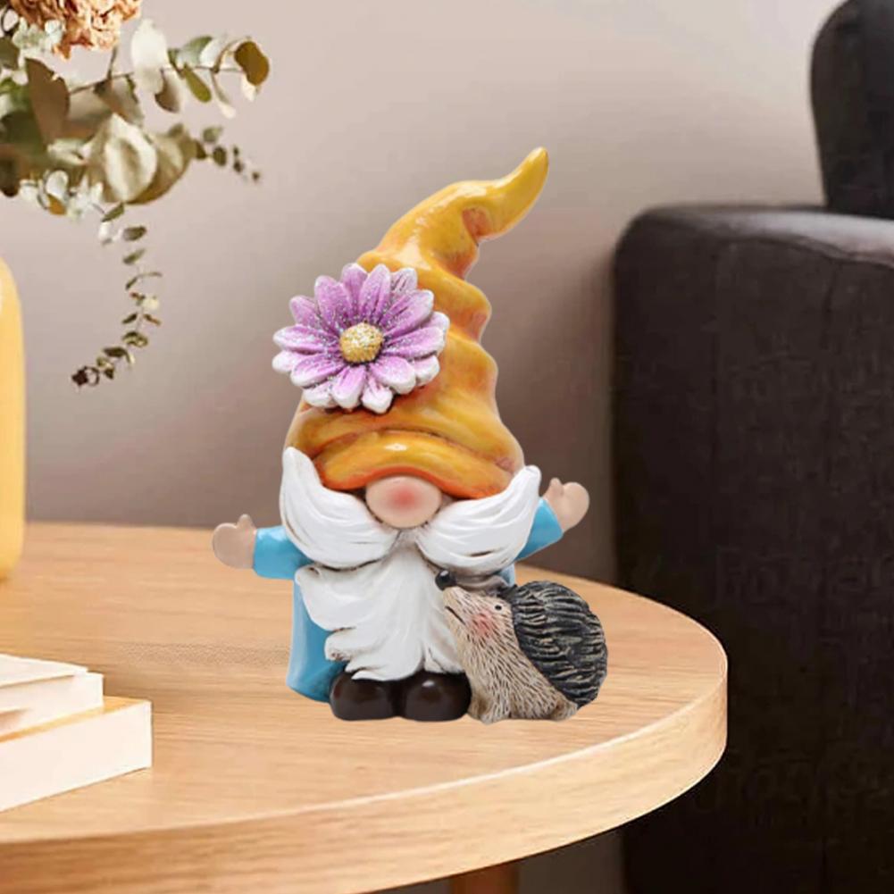 Garden gnome resin figurine faceless doll (red)