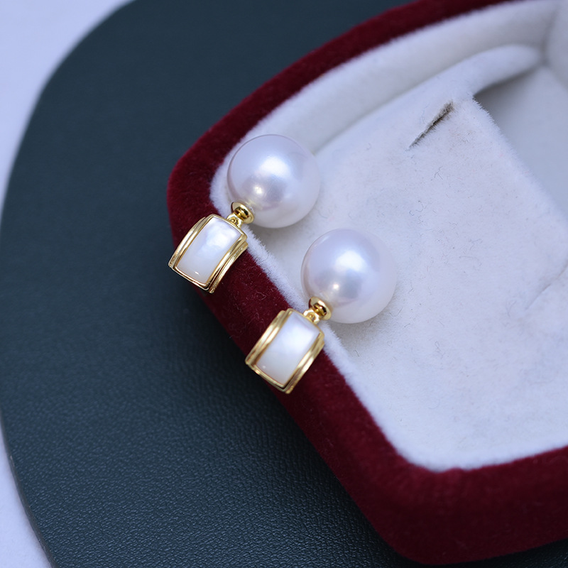 Title 5, White Freshwater Pearl Stud Earrings 10-11mm Pe...