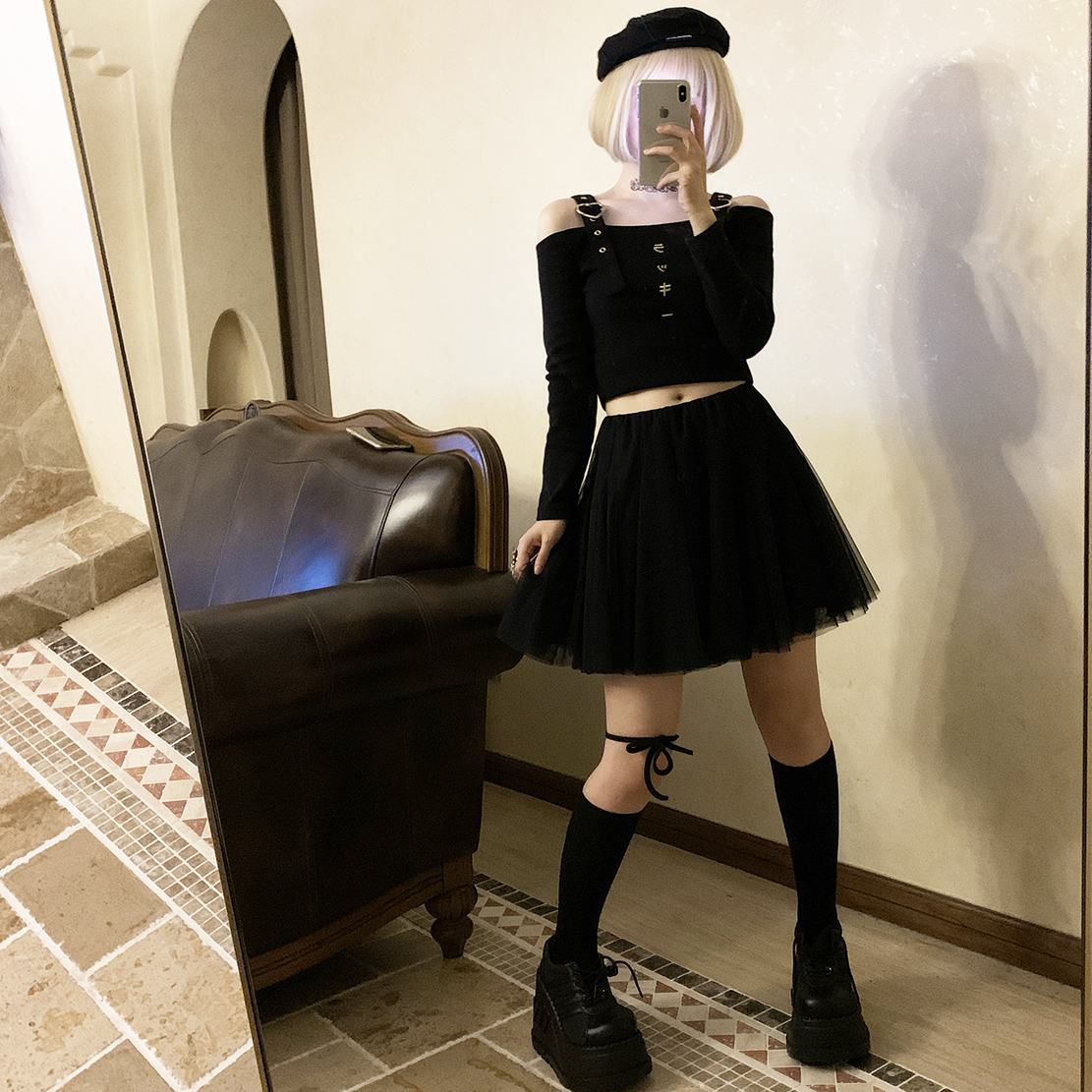 Embroidered Off-the-shoulder Long-sleeved Slim-fit T-shirt