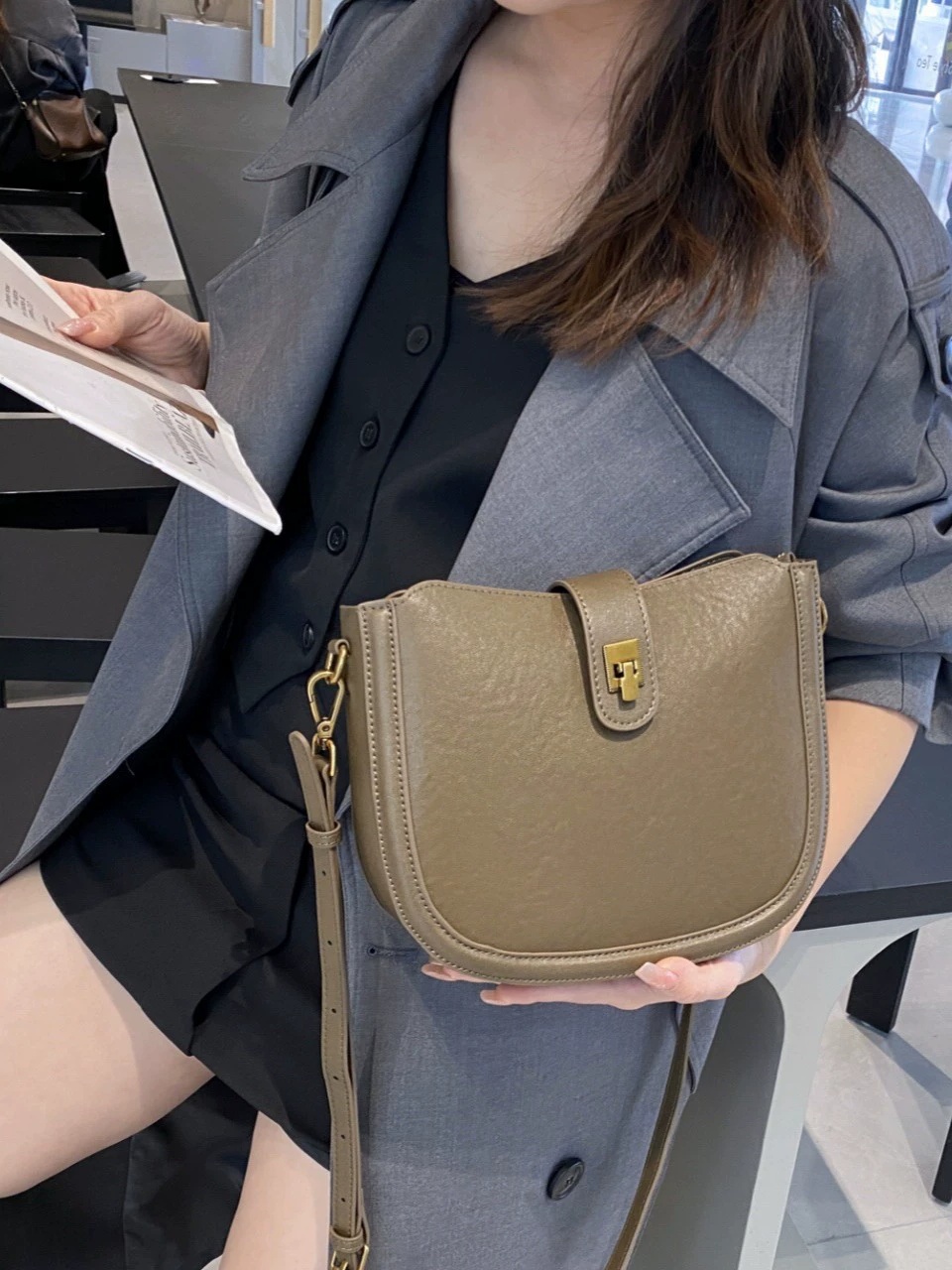 Sac de selle de luxe léger et minimaliste, sac à main en cuir véritable – Image 2