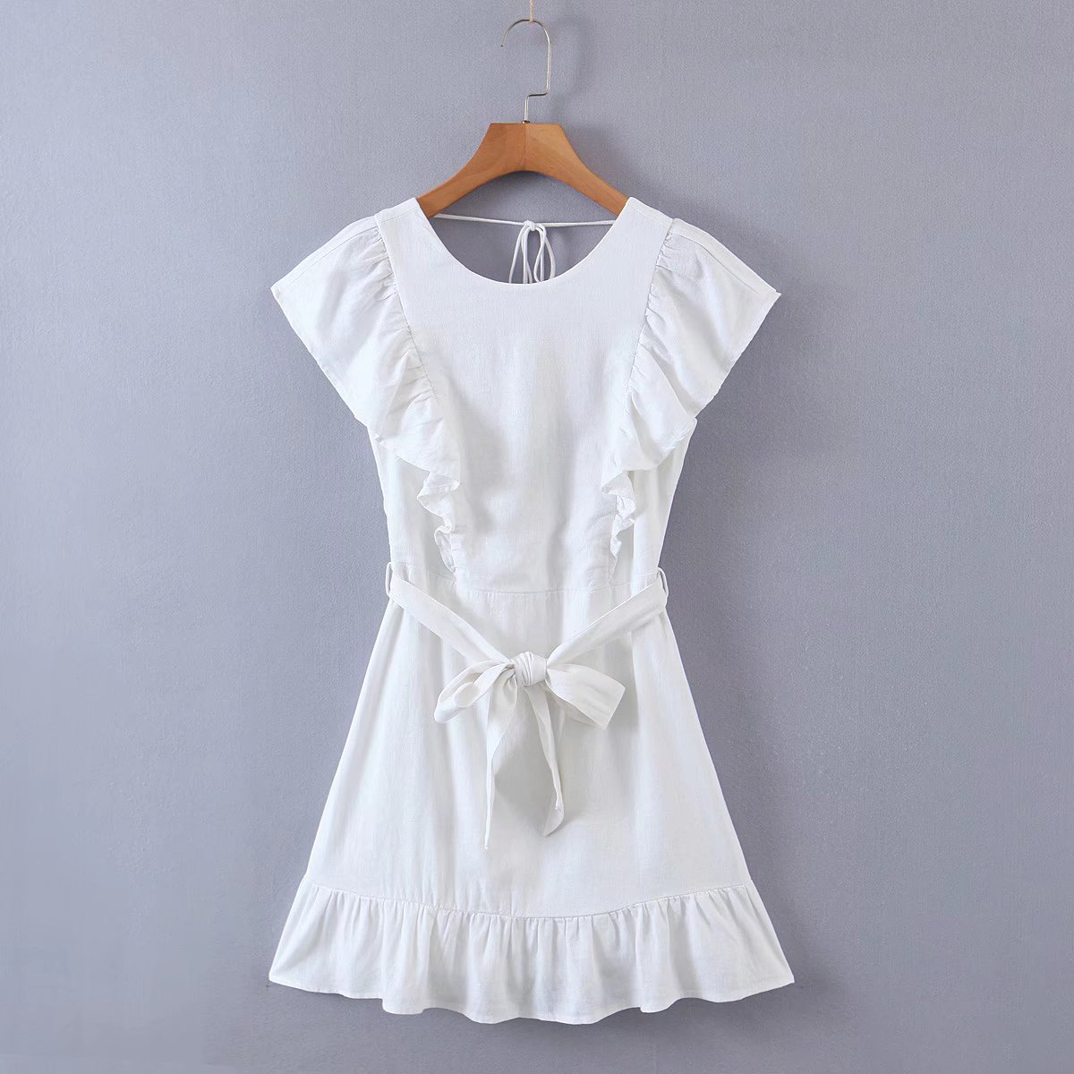 Ruffled And Lined Dress With Waist And Straps To Show Thin Skirt