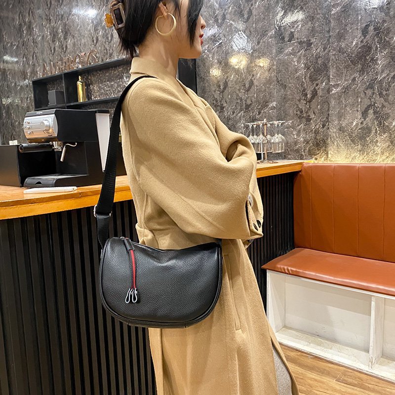 Korean Style Fashion One Shoulder Top Layer Cowhide Solid Color