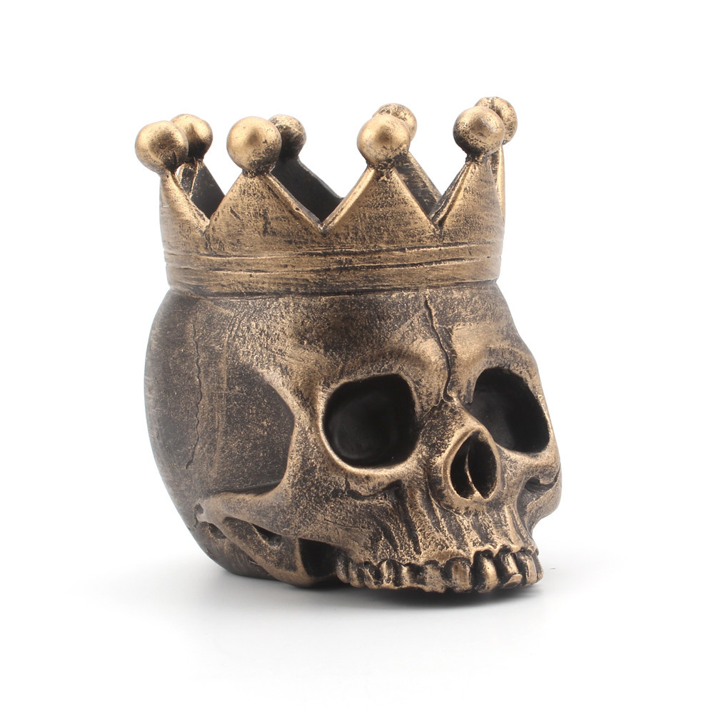 Resin crown skull candle holder halloween atmosphere