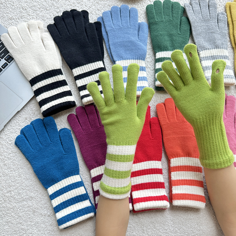 Title 3, Fashionable Warm Five-finger Gloves For Women