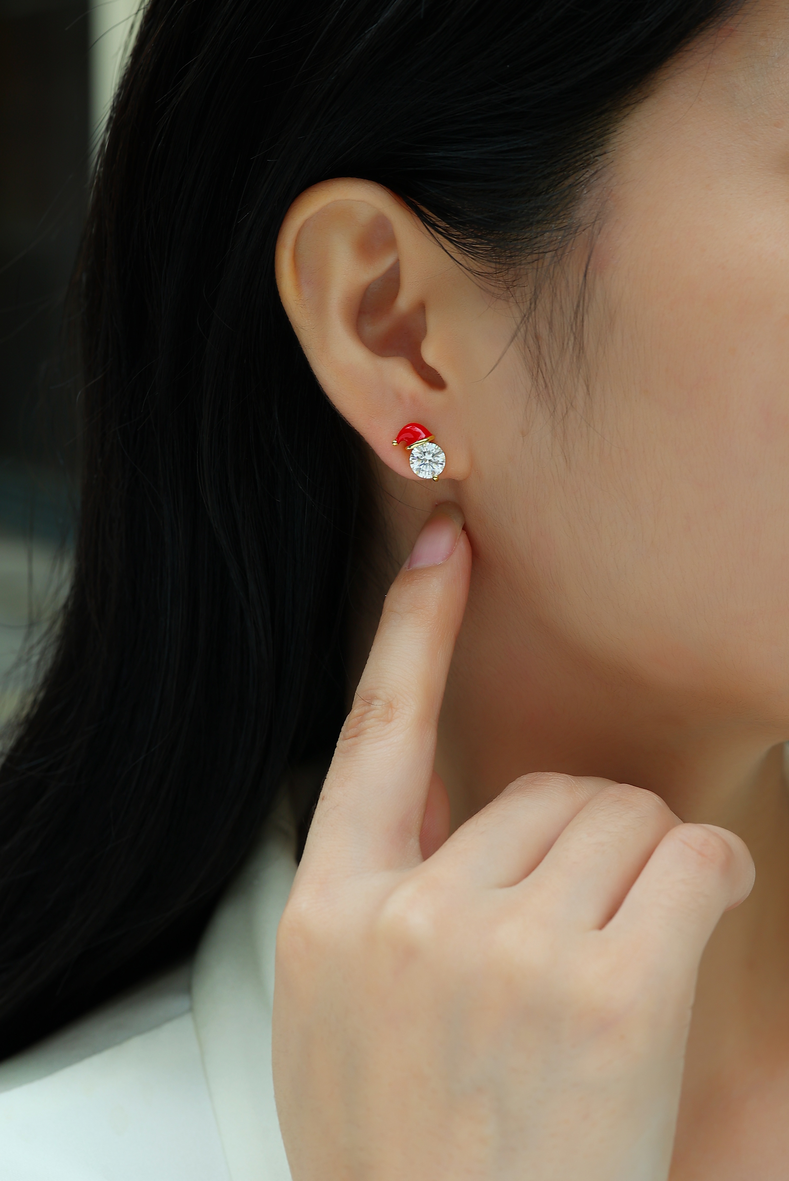 Christmas Hat - Set With Top-quality Moissanite Luxury And Fashionable Light Luxury Jewelry, Silver Stud Earrings, S925 Silver Electroplated Gold - Jewelry & Watches