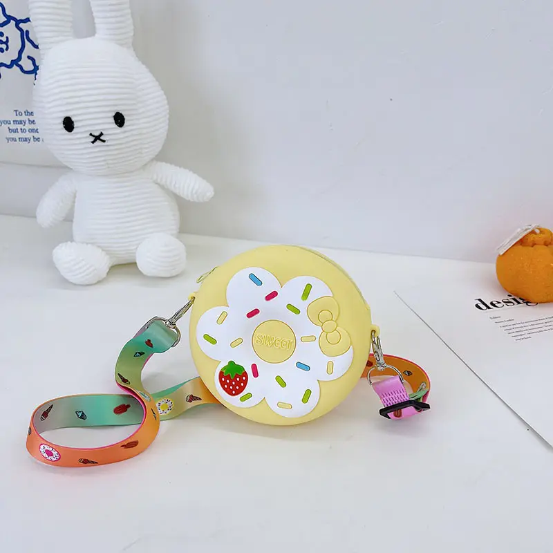 Silicone Children's Change Portable Crossbody Fruit Donut