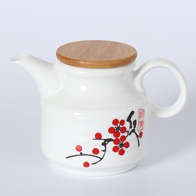 White wood cap pot