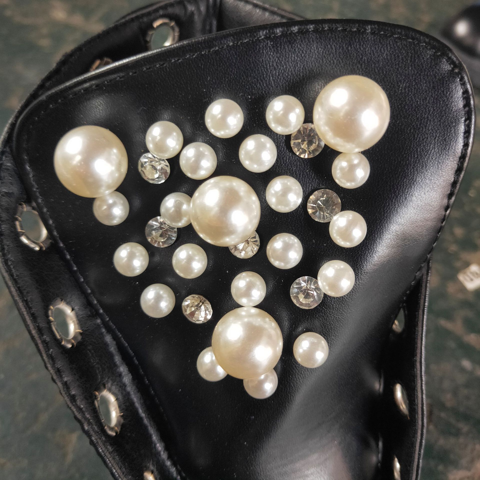 Solid Color Front Lace-up Pearl Mid-tube Martin Boots