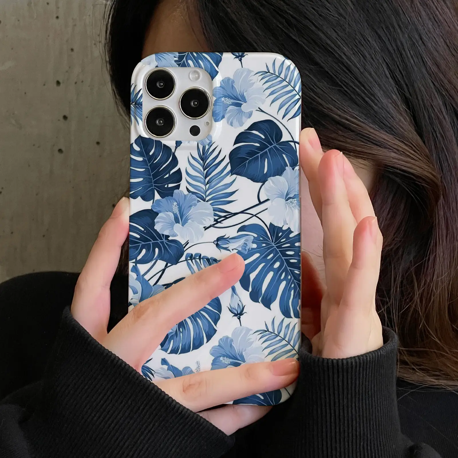 Minimalist Leaves And Flowers Phone Case Protector