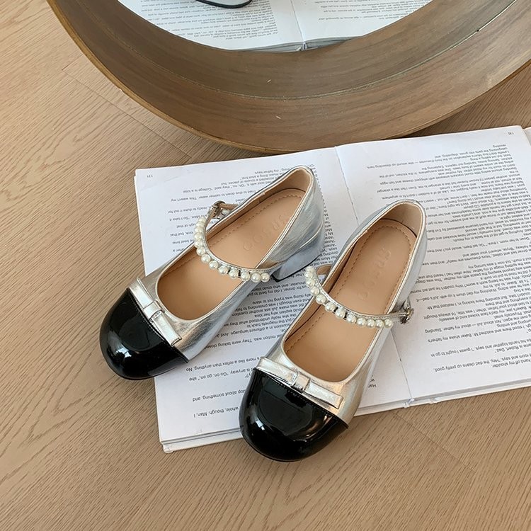 Pearl Strap Mary Jane Pumps, picture 5 of 5
