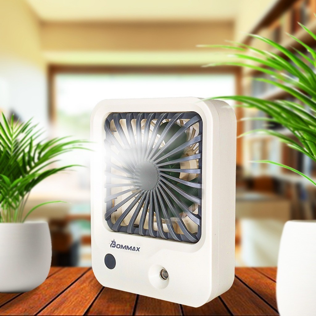 Mini Portable USB Desk Fan With Humidifier, Color May Vary.