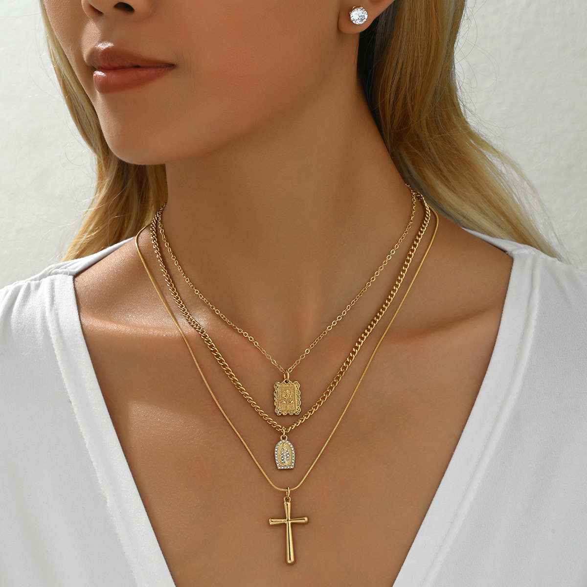 New Cross-border European American Women Jewelry Set, Unique Cross Multi-Layer Design Clavicle Necklace & Matching Ear Accessories, Versatile Daily Ne