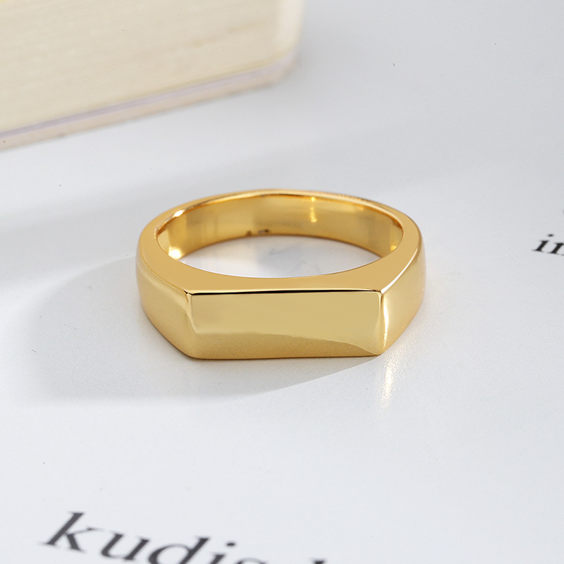 Title 4, Rectangular Curved Ring With Smooth Finish