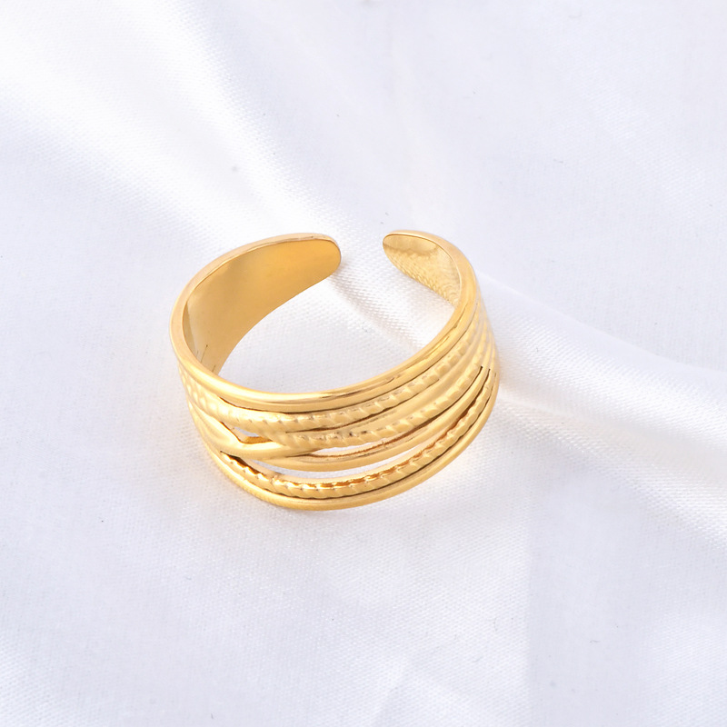 Internet Celebrity European And American Elegant French Retro Minority Design Irregular Ring