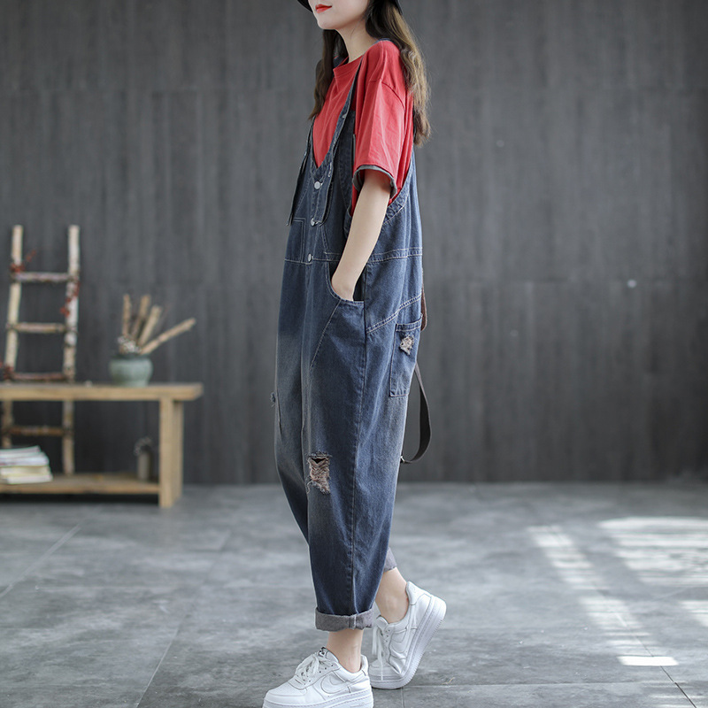 Title 6, Loose-looking Thin Summer Jeans With Ripped Sus...