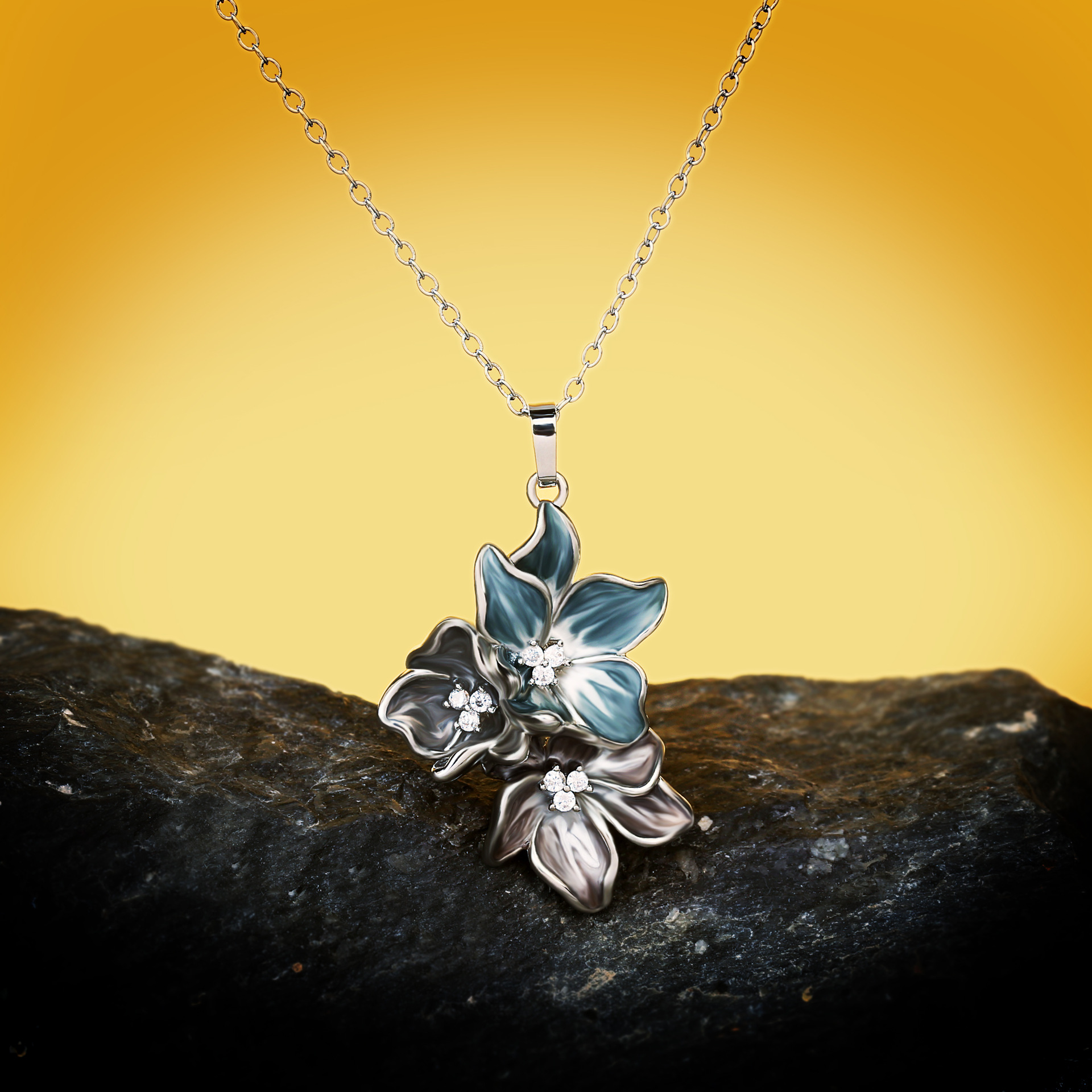 Fashion Elegant Enamel Blue Flower Women's Pendant Necklace