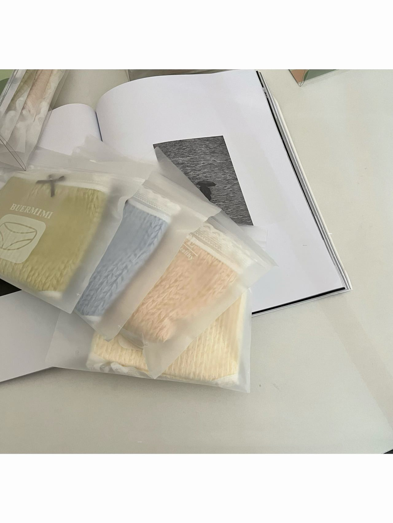 Fashion Personality Antibacterial Pants Four Gift Box