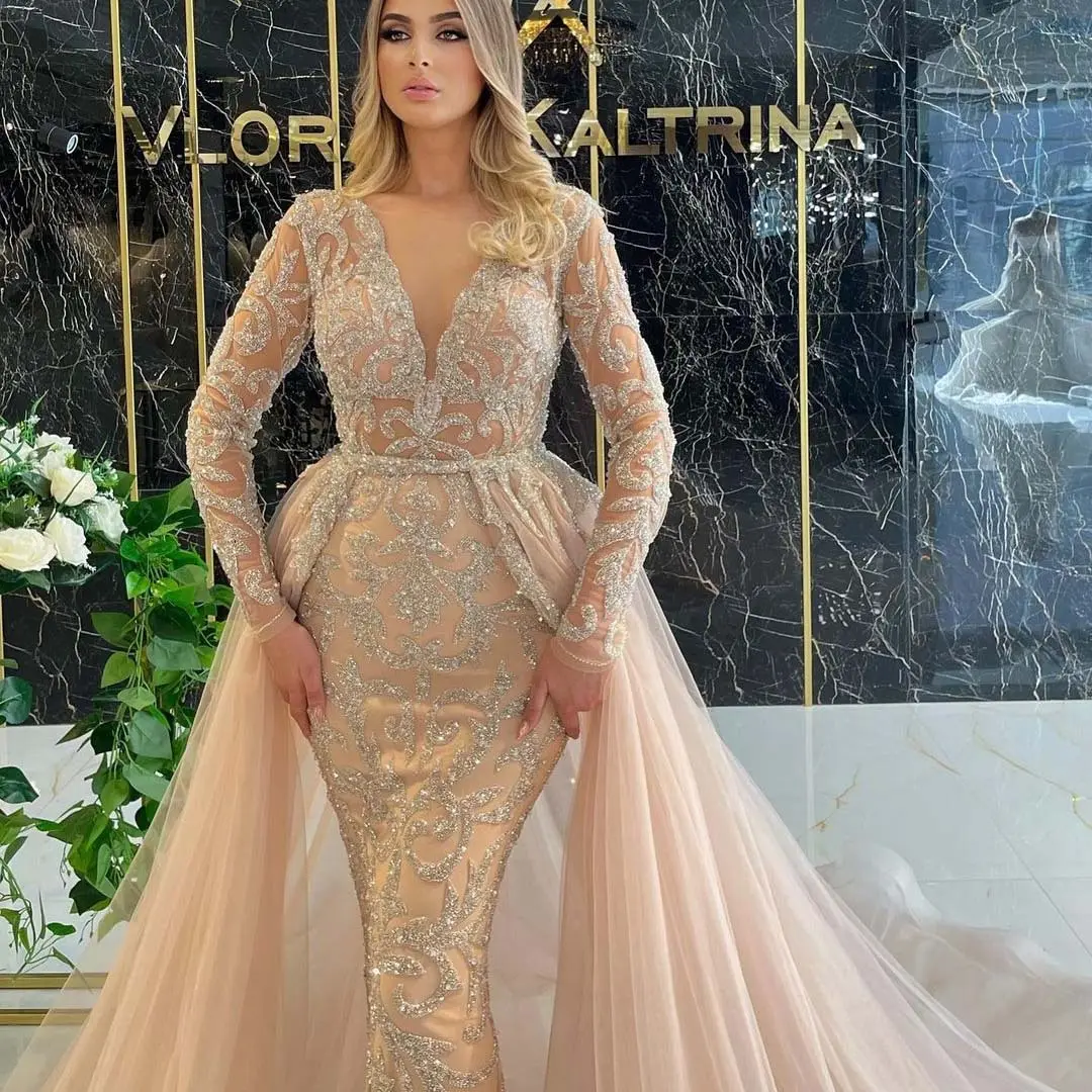 French Style Simple Long-sleeved Wedding Dress