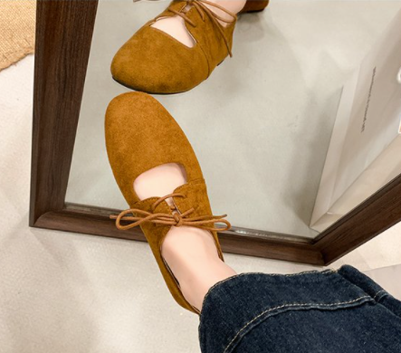 Retro Suede Flat Mary Jane Shoes Women, 2026 Spring New Arrival Versatile Soft Sole Lace-up Flats Skirt-Friendly Granny Shoes