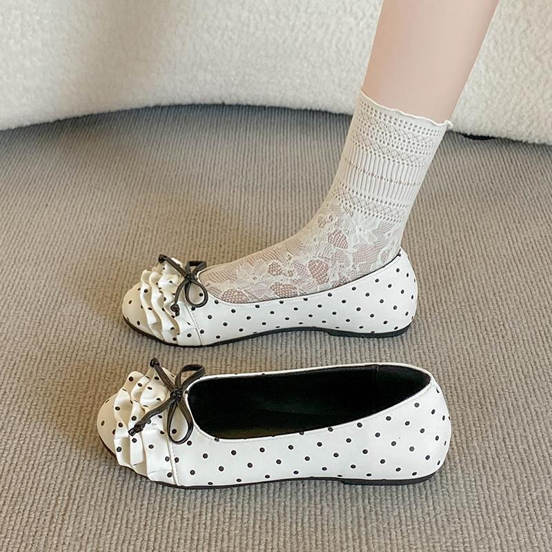 Ruffle Bow Ballet Flats, picture 2 of 3