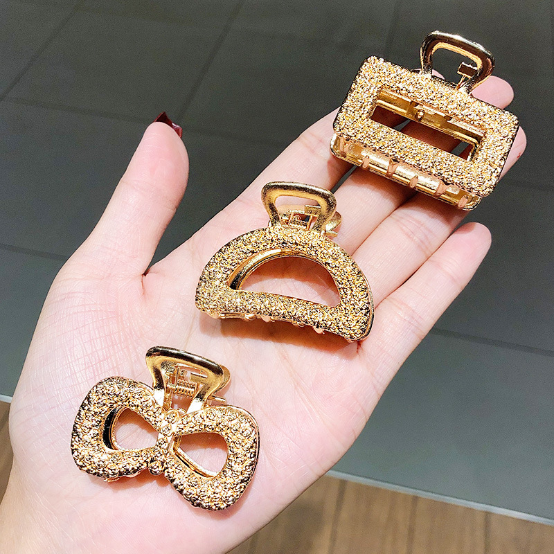 Textured Geometric Metal Bow Love Hairpin