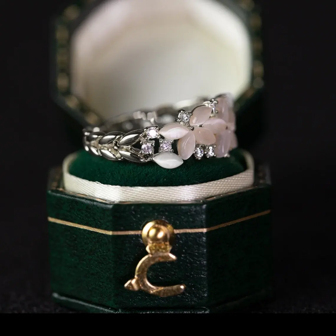 Floral Wedding Band For Women 18K 14K