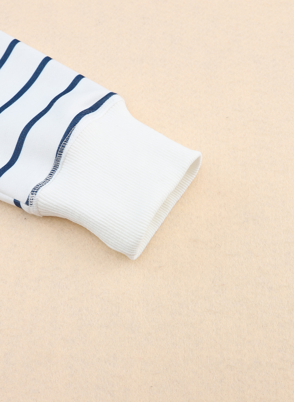 Striped Knitted Long-sleeved Round-neck Pullover