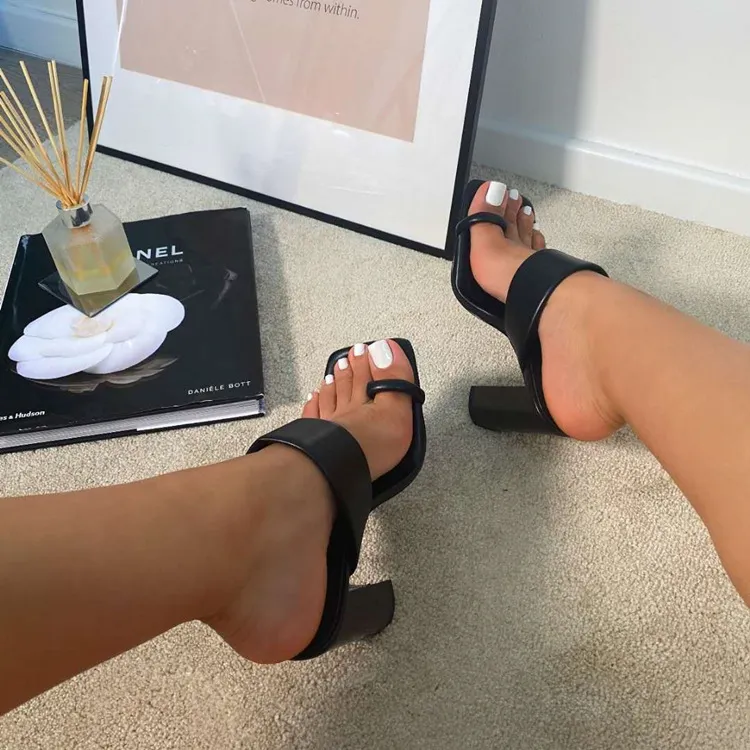 European And American Style Solid Color Square Toe High Heels - Black