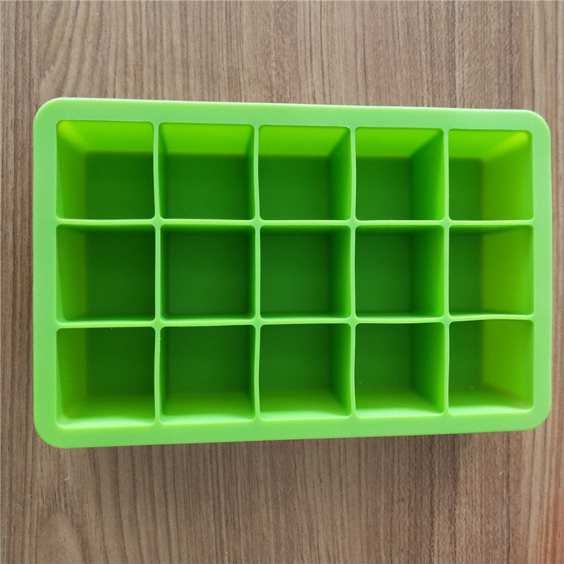 Title 4, Silicone Ice Box Fifteen Square Silicone Ice Tray