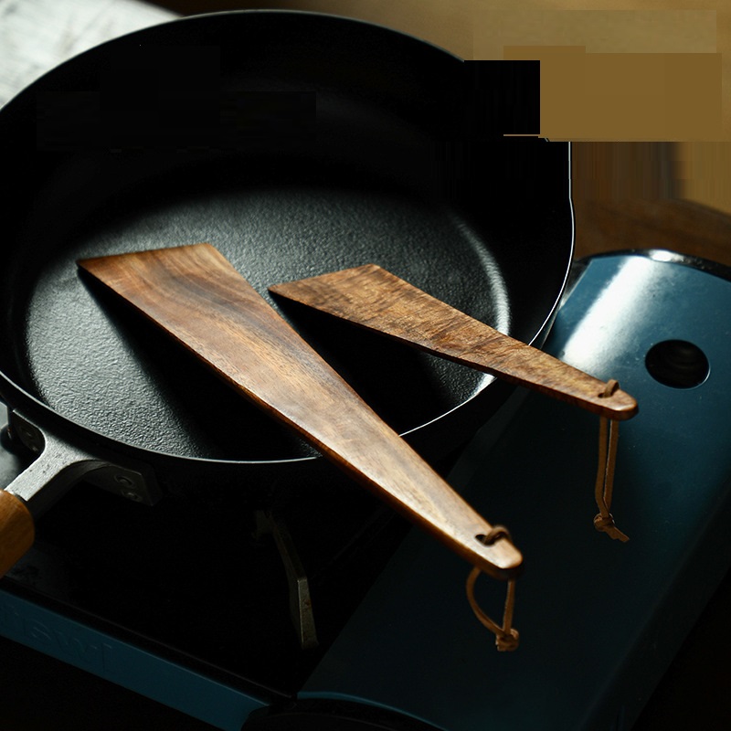 Hanging And Storing Outdoor Upside Down Frying Shovel