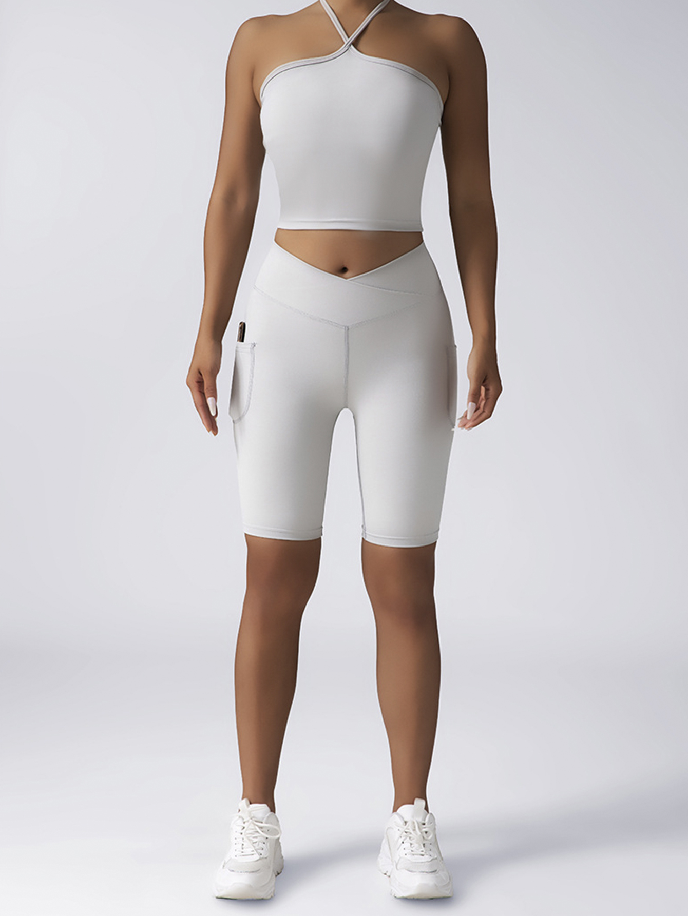 Women's Two-Piece Lounge Set - Casual Spring Outfit with Pockets - Picture 14 of 14