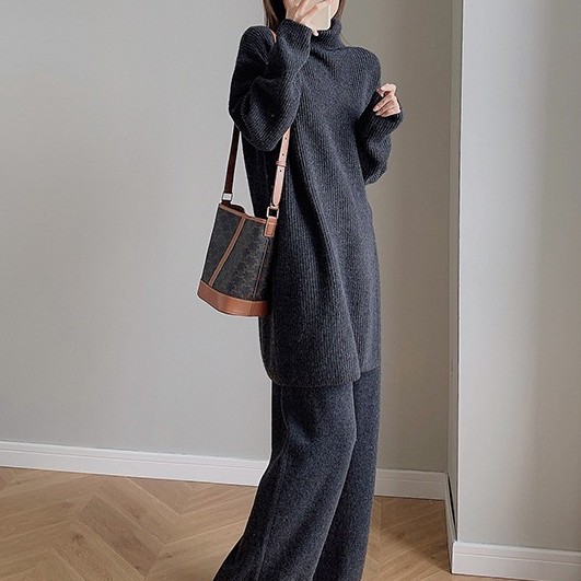 Title 3, Womens Turtleneck Soft Glutinous Sweater Suit....