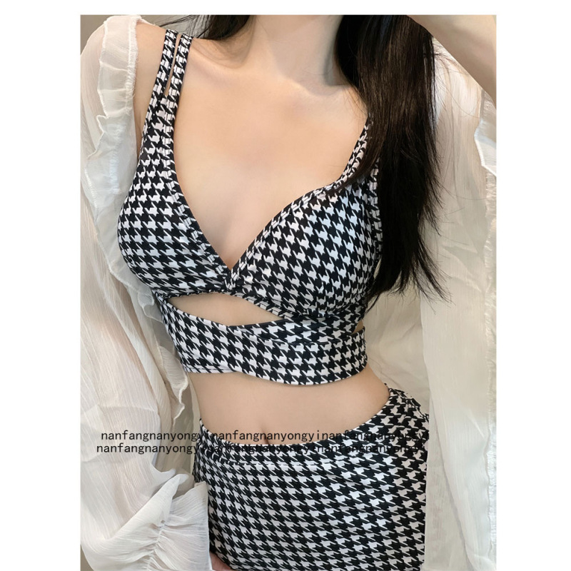 Women's Houndstooth Bikini Flat Suit - Image 12