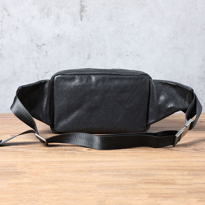 Men's Small Backpack Single Shoulder Cross-body Head Layer Cowhide Fanny Pack — foto 2