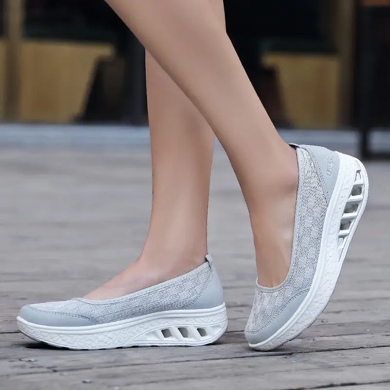 New Korean Style Comfortable Casual Shoes With Thick Sole