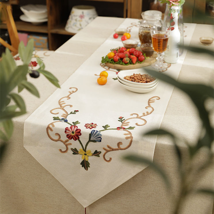 Handmade Embroidered Pastoral Style Embroidered Table Flag — image 1
