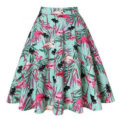 Title 9, High-waisted T pleated skirt. Offers a flatteri...