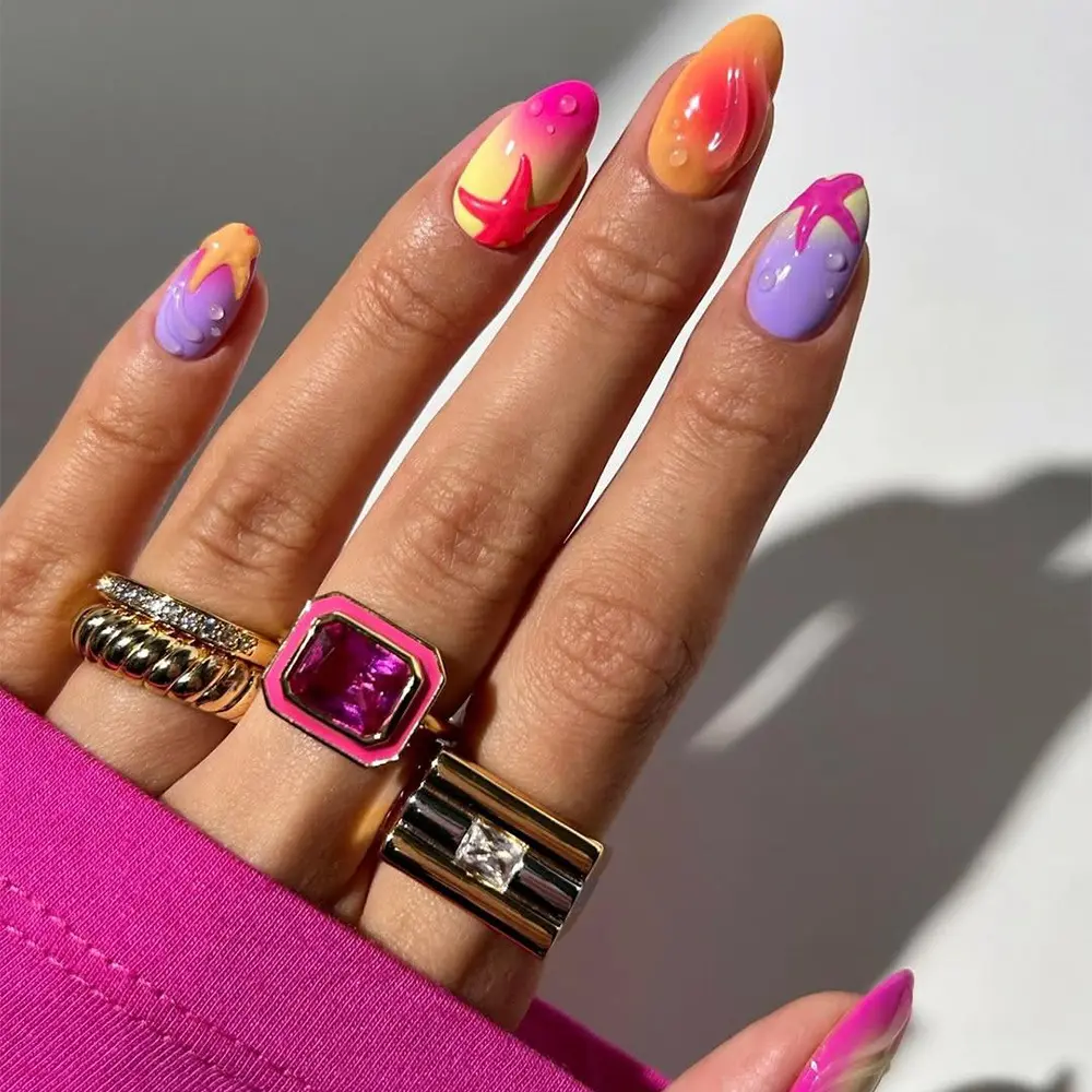 Of Short Almond-shaped Press-on Nail Polish Diffusion