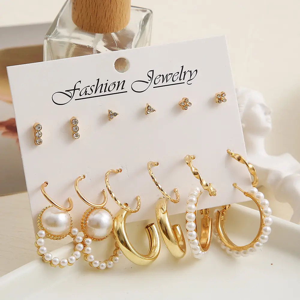Vintage Temperament Simple Diamond Earrings Advanced Feeling