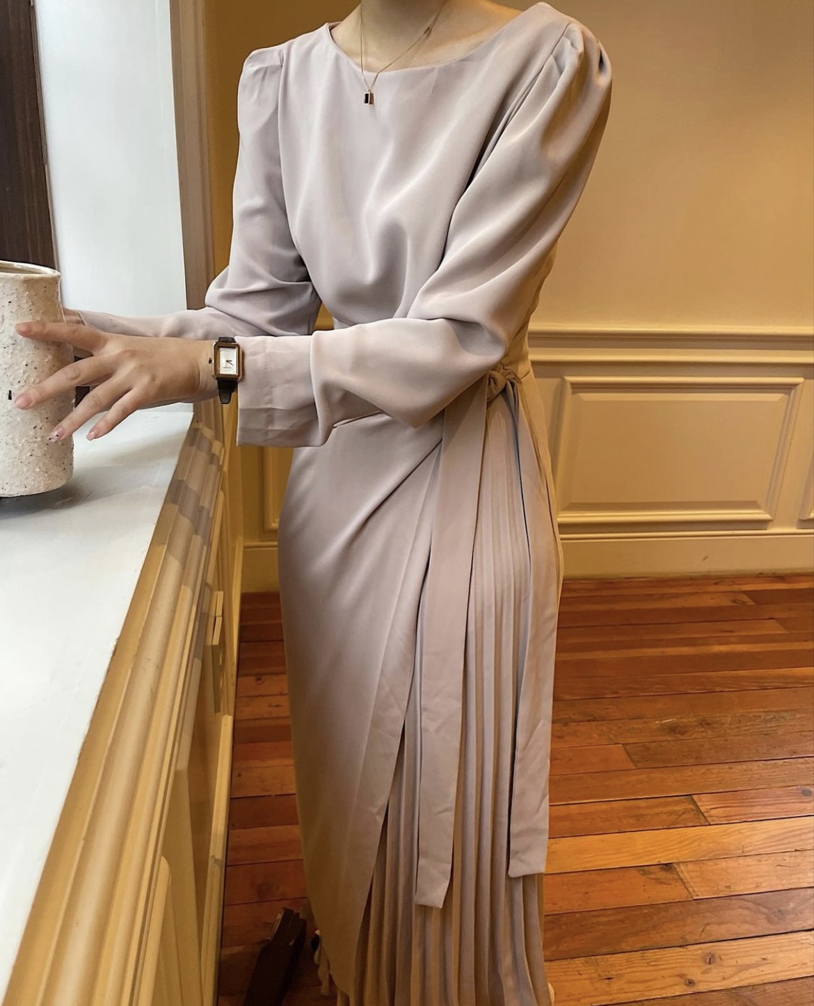 Niche Elegant Temperament Design Pleated Long Dress Women