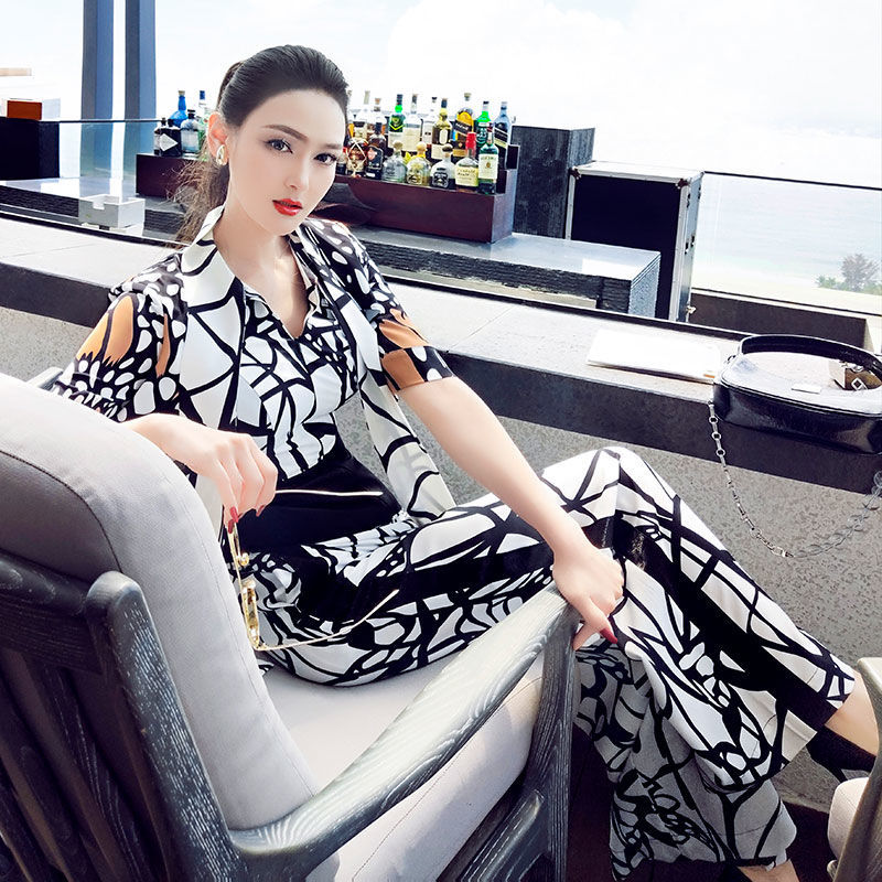Printed Wide-Leg Jumpsuit, picture 2 of 5