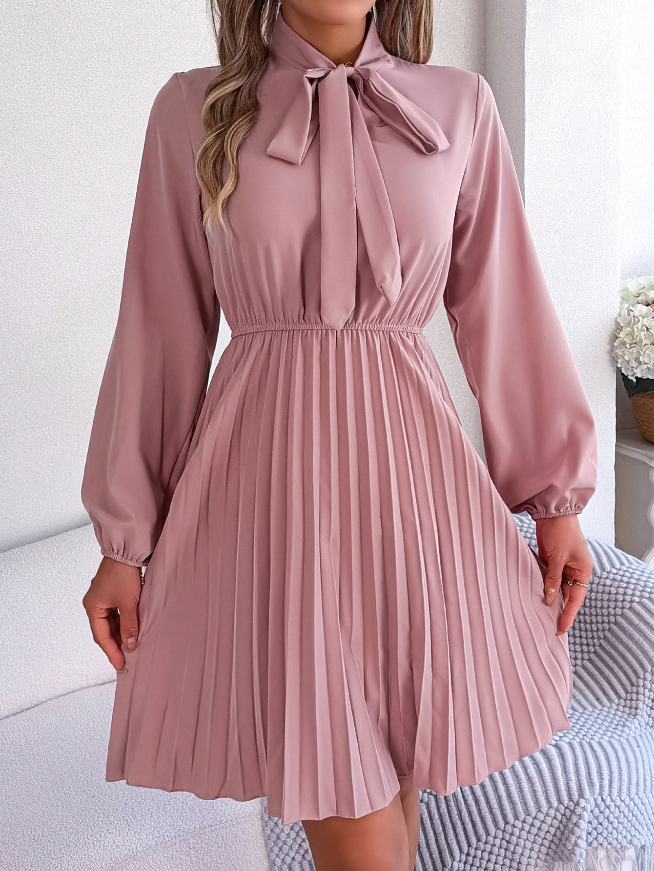 Women's Elegant Tie Waist Long Sleeve Pleated Skirt thumbnail 4