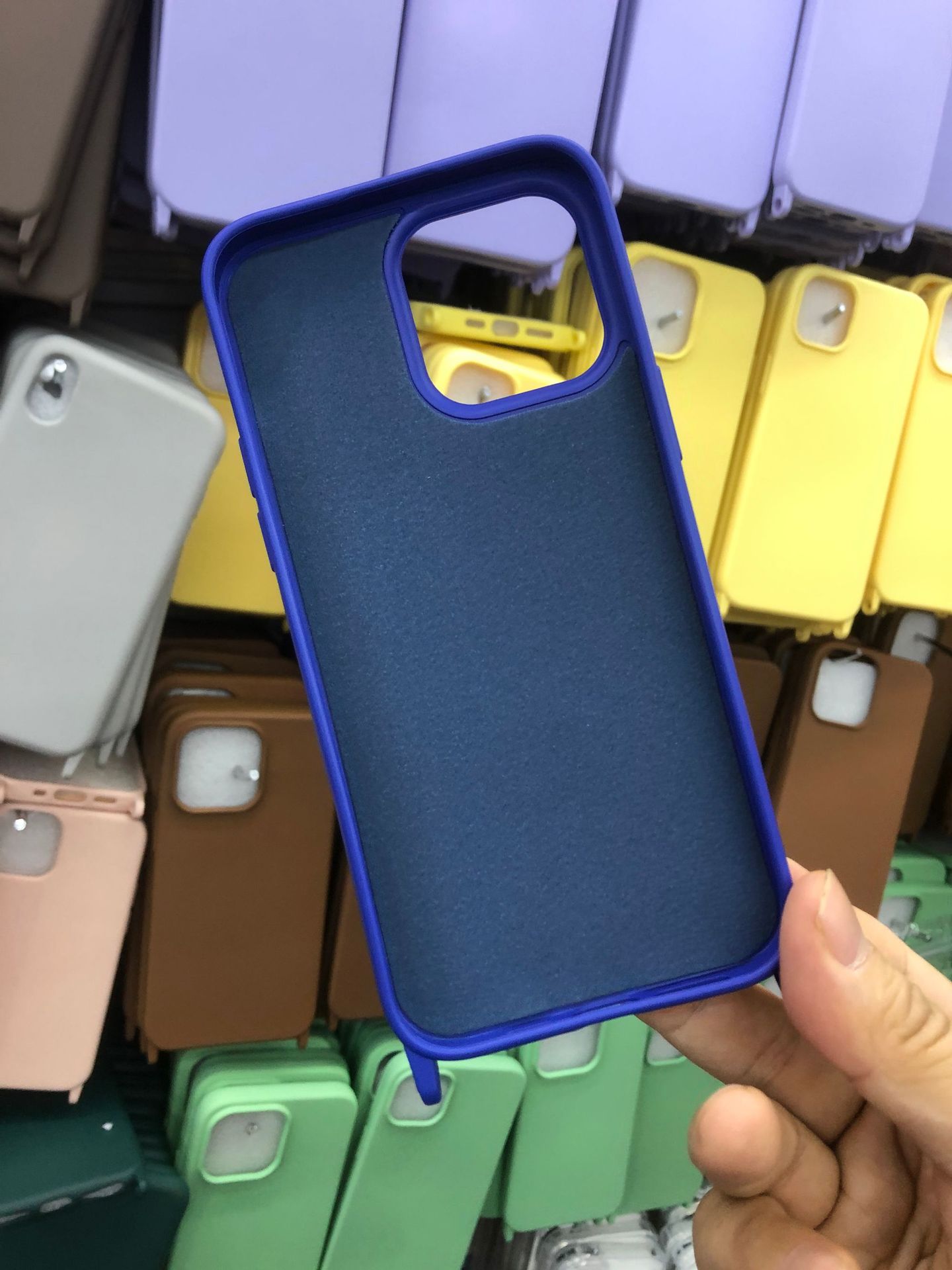 Skin-feeling Soft Shell Lined Lanyard Phone Case - Image 4