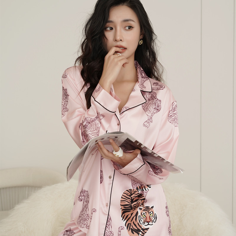 Title 6, Printed Loose Sleeve Cardigan Women