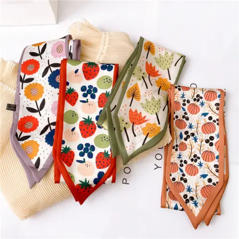 Fashion Printed Scarves with Versatile Decorative